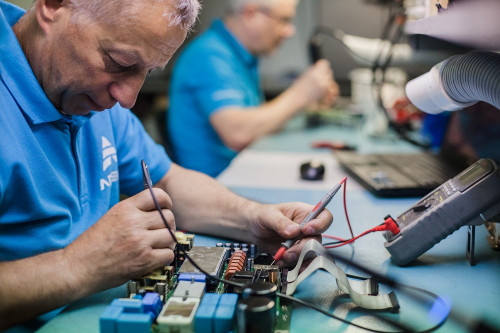 Warsztat_elektroniczny.jpg Warsztat_elektroniczny.jpg